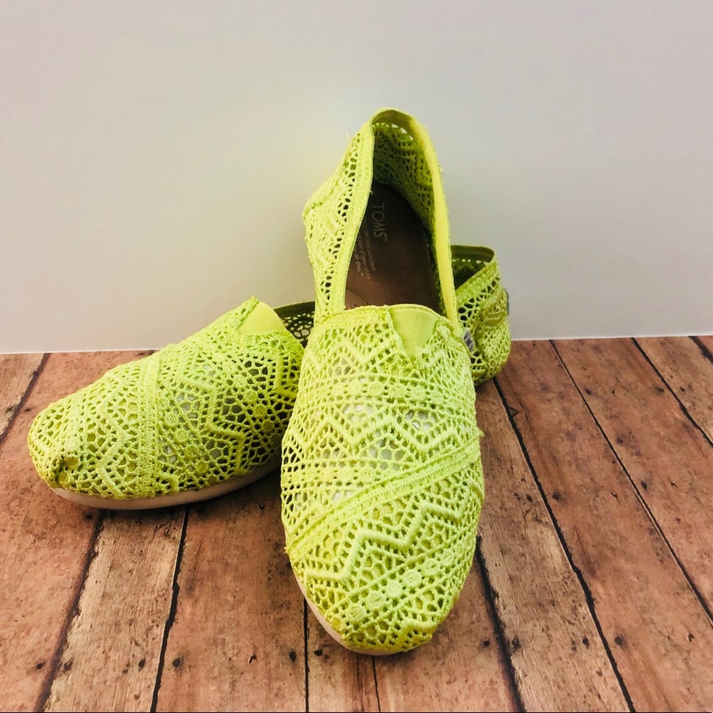 Toms Crochet Classic Slip-ons